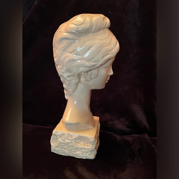 Rare Vintage 1979 Large Ceramic Female Bust - Picture 4 of 6